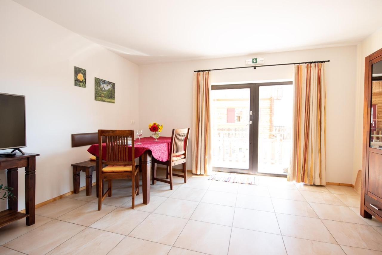 Ferienwohnung in ruhiger Lage, Garten - 1 SZ Pöllauberg Exterior foto